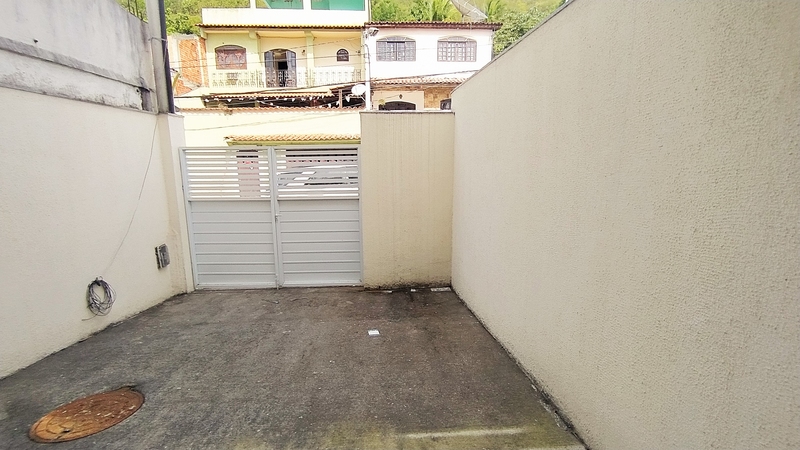 Casa triplex primeira aquisição 2 suítes no bairro Adriana Campo Grande -RJ