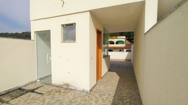 Casa triplex primeira aquisição 2 suítes no bairro Adriana Campo Grande -RJ