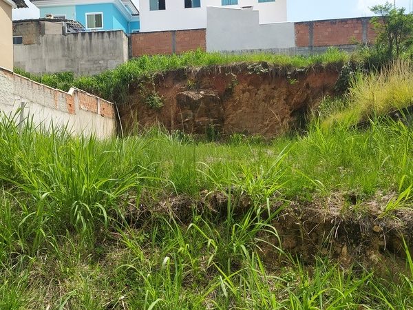 Terreno com 225 m² totalmente legalizado