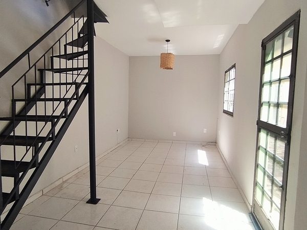 Casa duplex no centro de Campo Grande