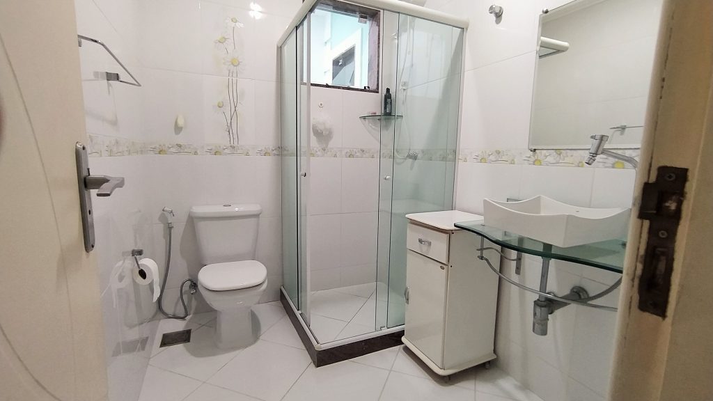 Casa duplex alto padrão e fino acabamento 3 quartos condomínio Girassol Campo Grande