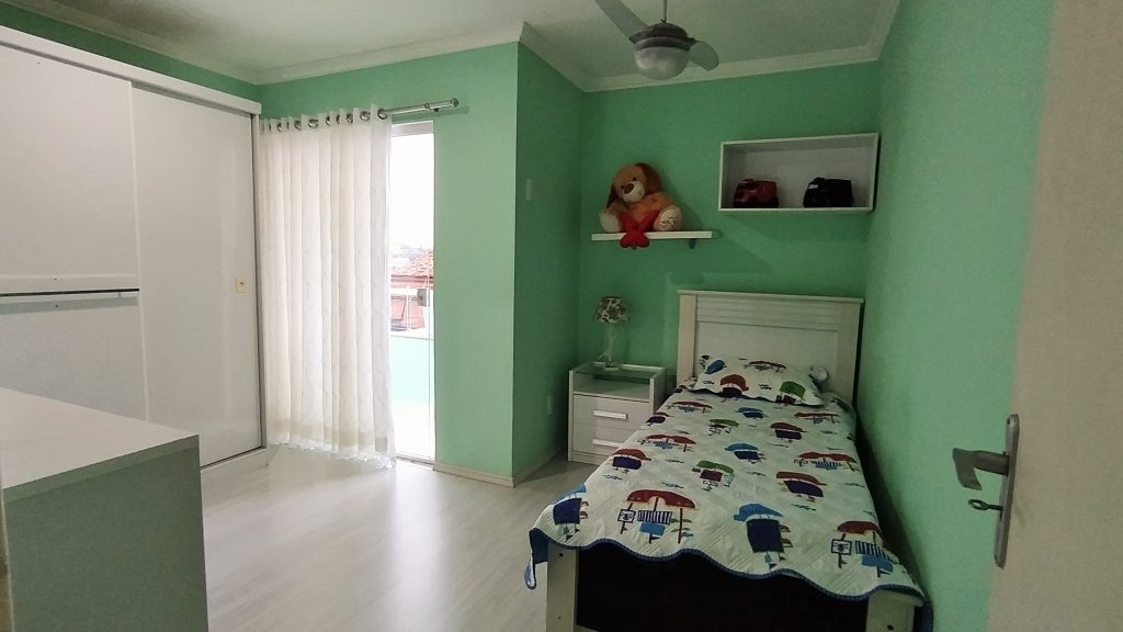 Casa duplex alto padrão e fino acabamento 3 quartos condomínio Girassol Campo Grande