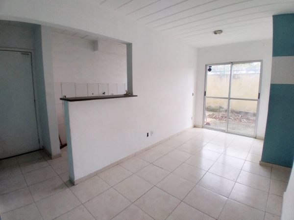 Apartamento de 2º andar 02 quartos sol da manhã.