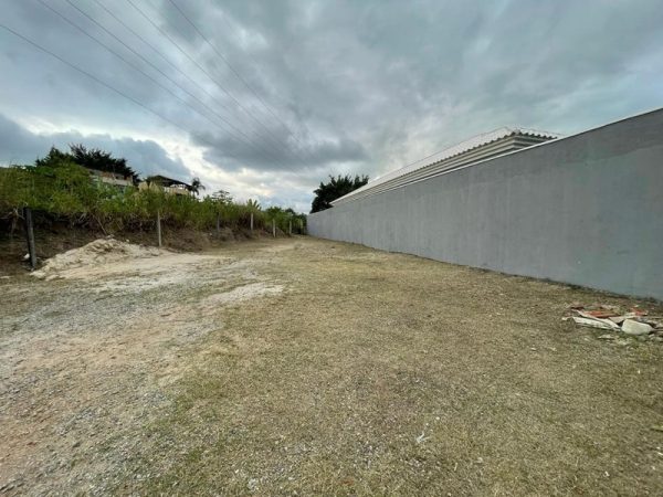 Terreno plano com 345 m² no Bairro Silvestre