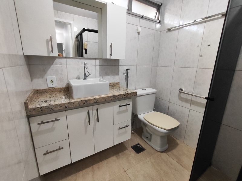 Apartamento 03 quartos reformado em condomínio Parque Real Realengo.