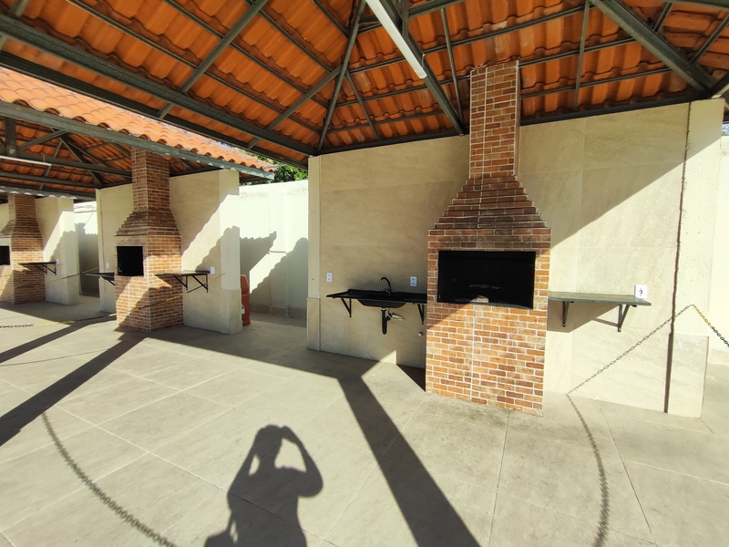 Apartamento de 02 quartos em condomínio fechado e vaga privativa. Apartamento de 02 quartos em condomínio fechado e vaga privativa.
