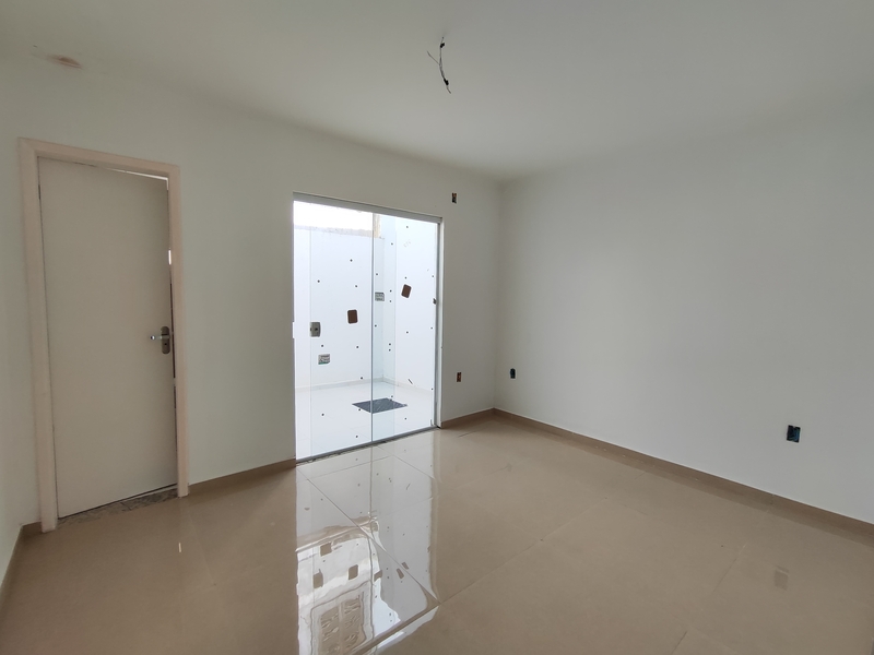 Casa linear 02 quartos sendo um suíte com quintal – Pedra de Guaratiba – RJ Casa linear 02 quartos sendo um suíte com quintal – Pedra de Guaratiba – RJ