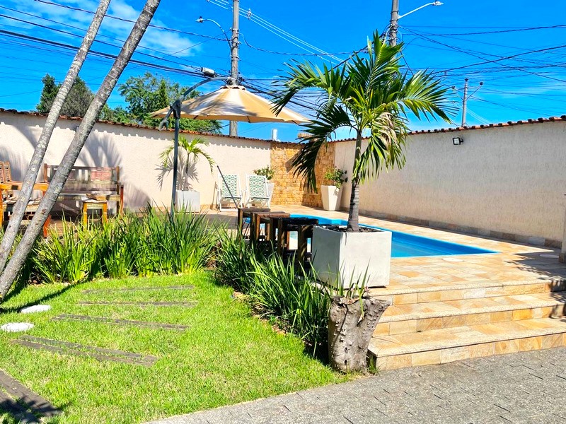 Casa duplex 03 suítes fino acabamento com piscina e ótima localidade – Cpo Grande – RJ. Casa duplex 03 suítes fino acabamento com piscina e ótima localidade – Cpo Grande – RJ.