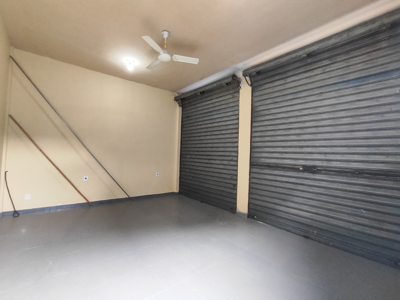 Prédio comercial com 200m² e loja frontal na Est. do Quafá próx. Av. Brasil. Estudando parcerias.