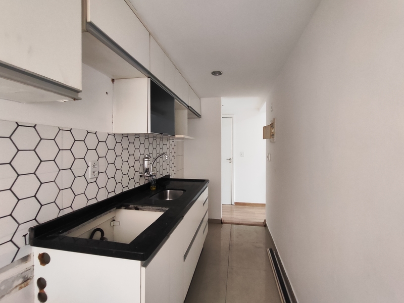 Apartamento no Adryana Varandas com suíte para locação. Apartamento no Adryana Varandas com suíte para locação.