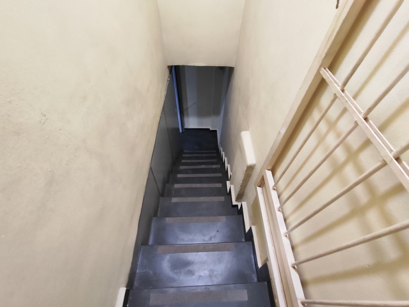 Prédio comercial com 200m² e loja frontal na Est. do Quafá próx. Av. Brasil. Estudando parcerias.