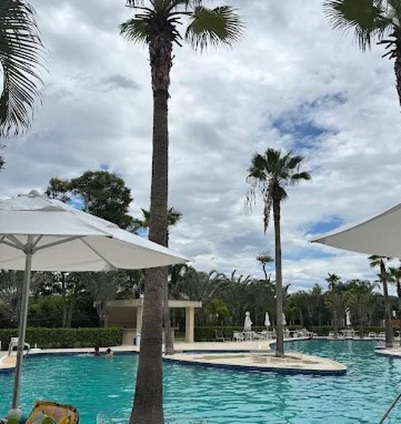 Apartamento no Life Risort com 03 quartos financiando.