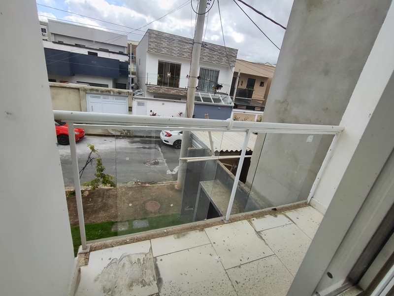 Casa duplex 02 suítes em condomínio Fechado – Campo Grande  -RJ.