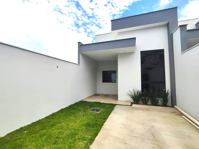 Casa linear bairro Letícia, primeira aquisição financiando pela CEF 80%.