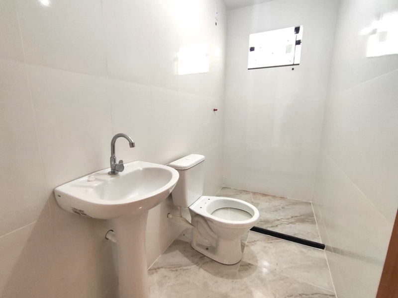 Casa linear bairro Letícia, primeira aquisição financiando pela CEF 80%.