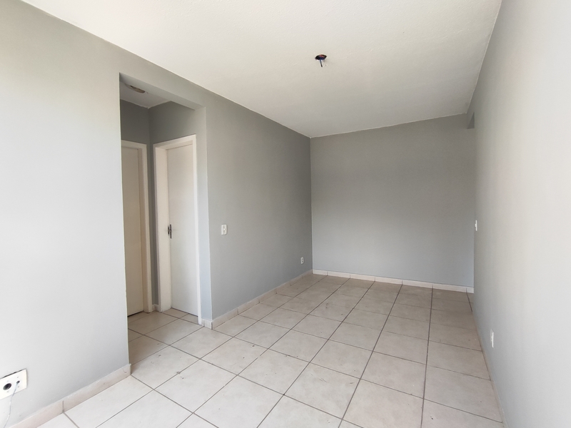 Apartamento de 3º andar  para venda Cpo Grande  -RJ em condomínio fechado e com vaga para veículo.