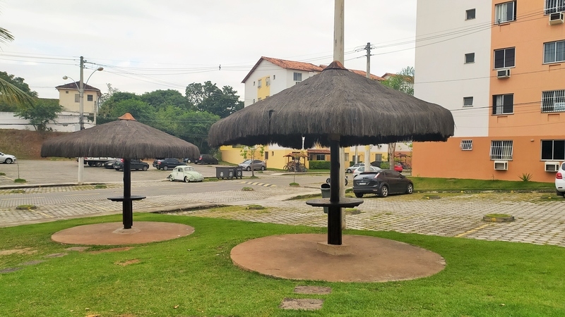 Apartamento de 3º andar  para venda Cpo Grande  -RJ em condomínio fechado e com vaga para veículo.