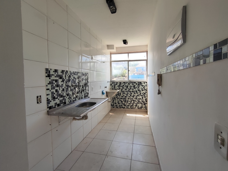 Apartamento de 3º andar para venda 02 quartos condomínio fechado.