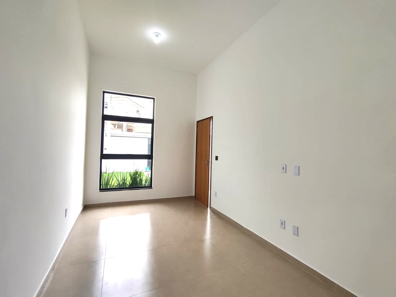 Casa linear bairro Letícia, primeira aquisição financiando pela CEF 80%.