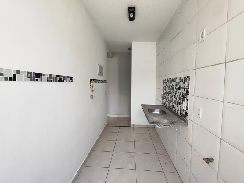 Apartamento de 3º andar para venda 02 quartos condomínio fechado.