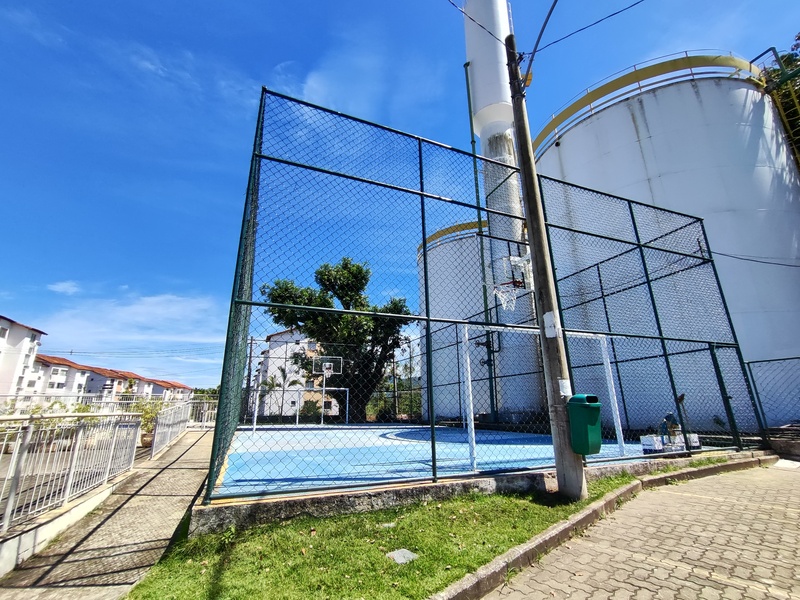 Apartamento de 3º andar  para venda Cpo Grande  -RJ em condomínio fechado e com vaga para veículo.