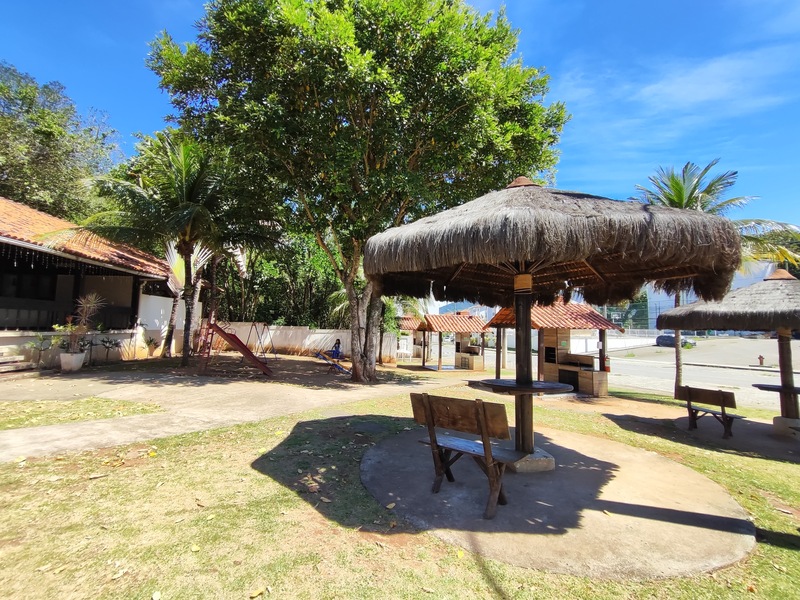 Apartamento de 3º andar  para venda Cpo Grande  -RJ em condomínio fechado e com vaga para veículo.