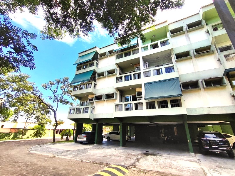 Apartamento 03 quartos em condomínio no centro de Campo Grande – RJ