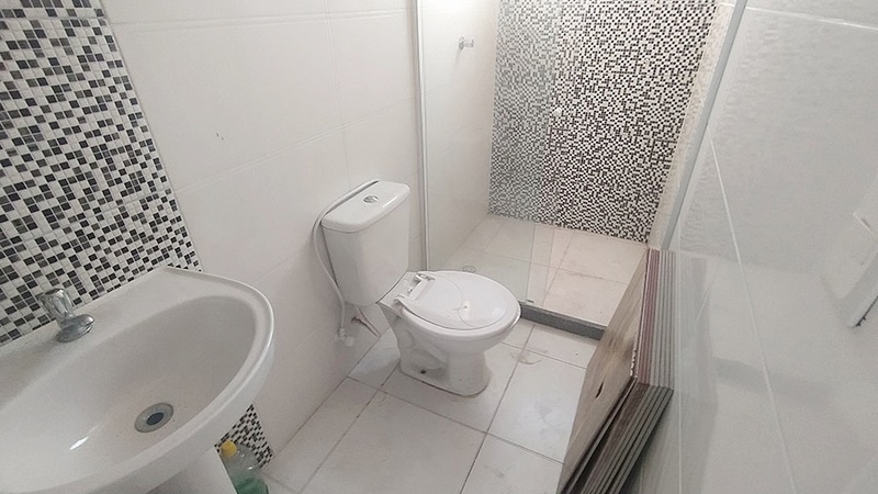 Casa duplex 02 suítes com quintal financiando no Bairro Silvestre Campo Grande – RJ