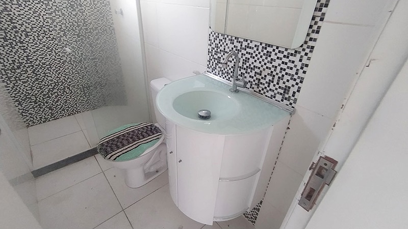 Casa duplex 02 suítes com quintal financiando no Bairro Silvestre Campo Grande – RJ