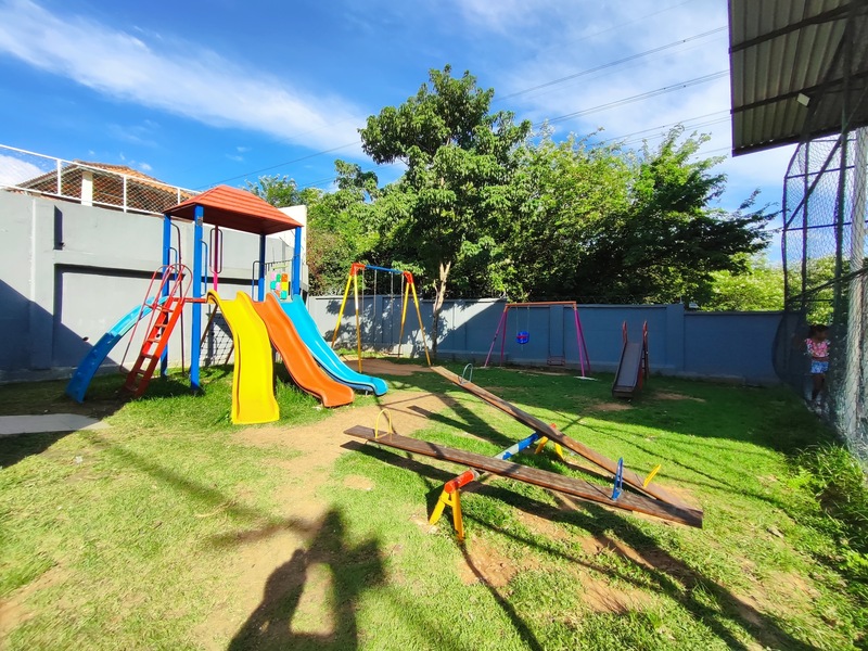 Apartamento 02 quartos cond. Rio Vida II Paciência