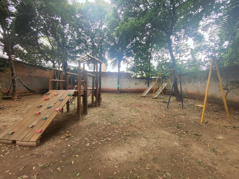 Casa duplex condomínio fechado 02 suítes para venda – Campo Grande – RJ