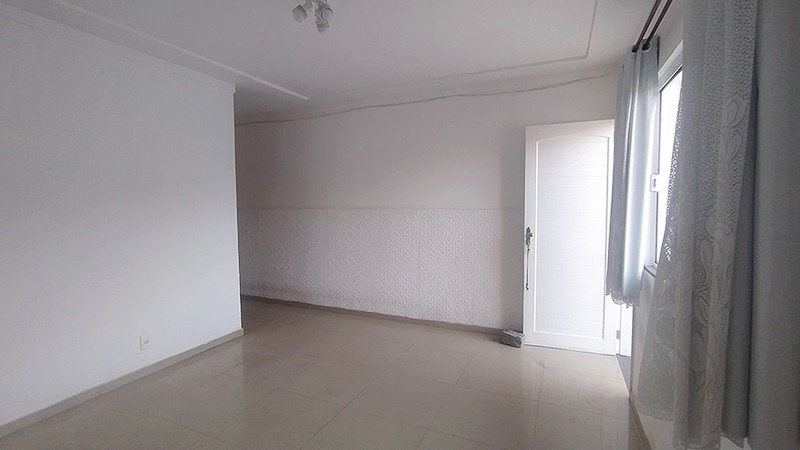 Casa duplex 02 suítes com quintal financiando no Bairro Silvestre Campo Grande – RJ