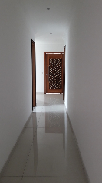 Casa Luxuosa com 4 suítes cond. Girassol Est. Mendanha – Campo Grande – RJ