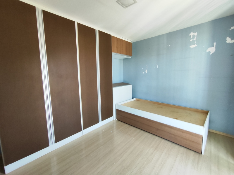 Ampla Casa Duplex com Área Gourmet Completa e Duas Suítes – Pronta para Financiar!
