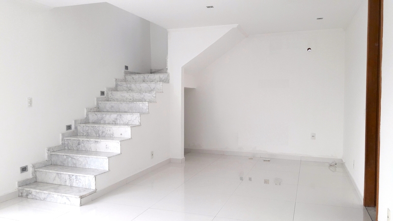 Casa Luxuosa com 4 suítes cond. Girassol Est. Mendanha – Campo Grande – RJ