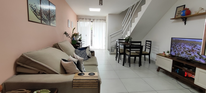 Casa duplex ampla de 3 quartos com suítes e vaga para veículo financiando.