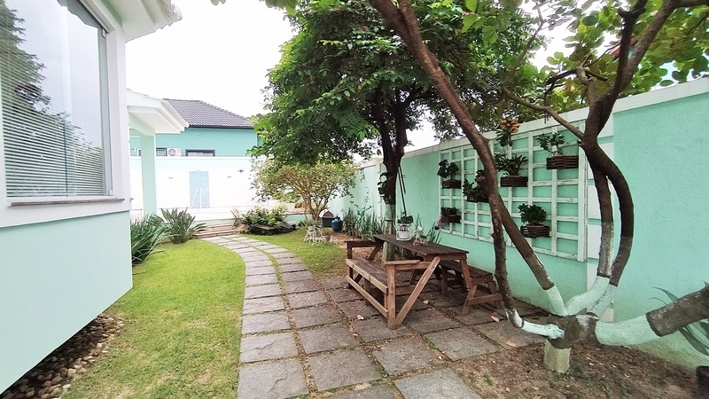 Casa duplex no condomínio Girassol Campo Grande – fino com excelente padrão de acabamento e amplo espaço de lazer!