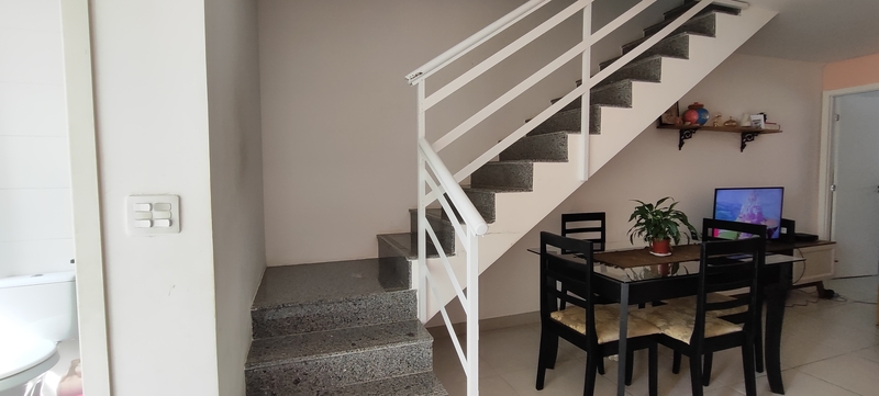 Casa duplex ampla de 3 quartos com suítes e vaga para veículo financiando.
