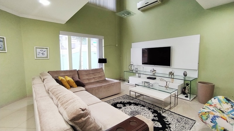 Casa duplex no condomínio Girassol Campo Grande – fino com excelente padrão de acabamento e amplo espaço de lazer!